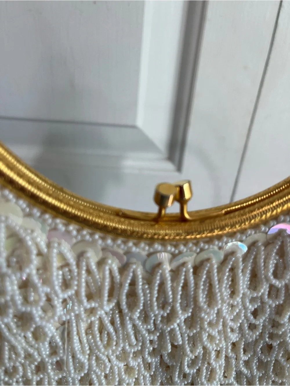 VINTAGE LADIES WHITE BEADED & SEQUENCE EVENING BAG - Picture 7 of 8